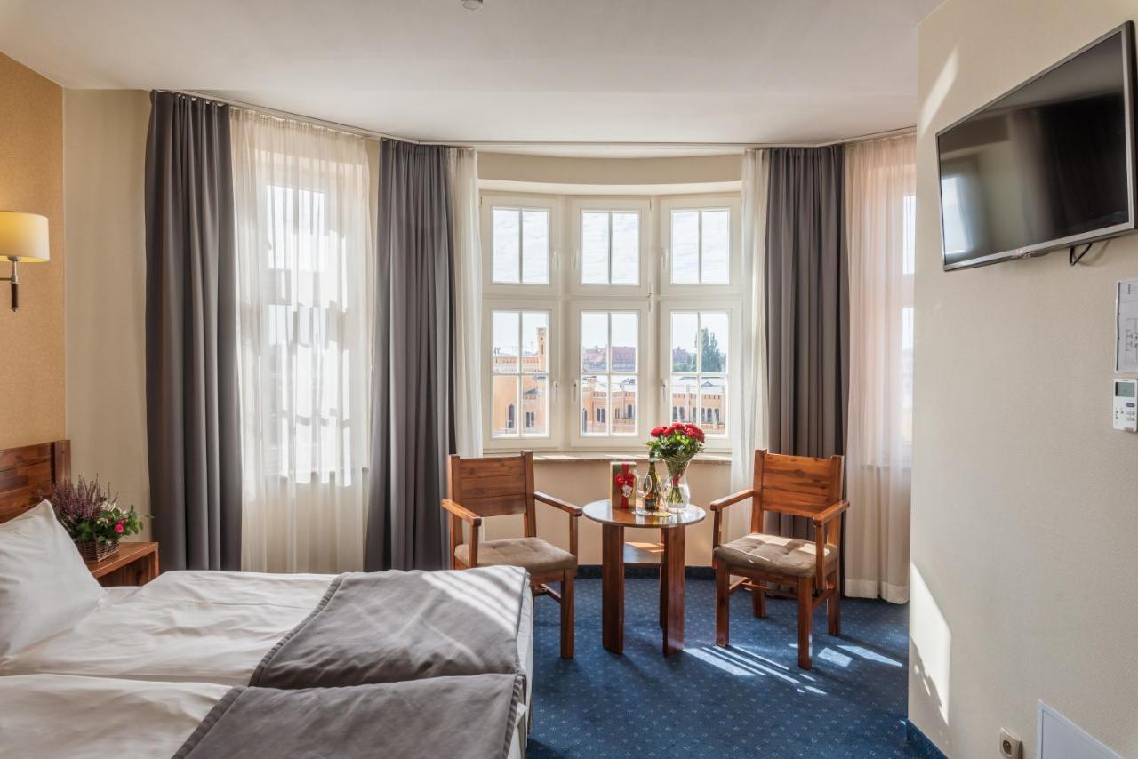Piast Centrum Hotel 2*