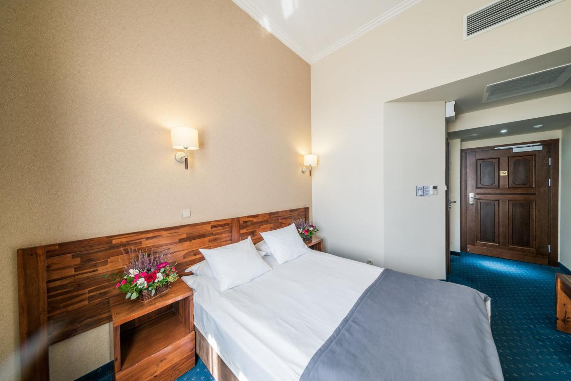 Hotel Piast Centrum 2*